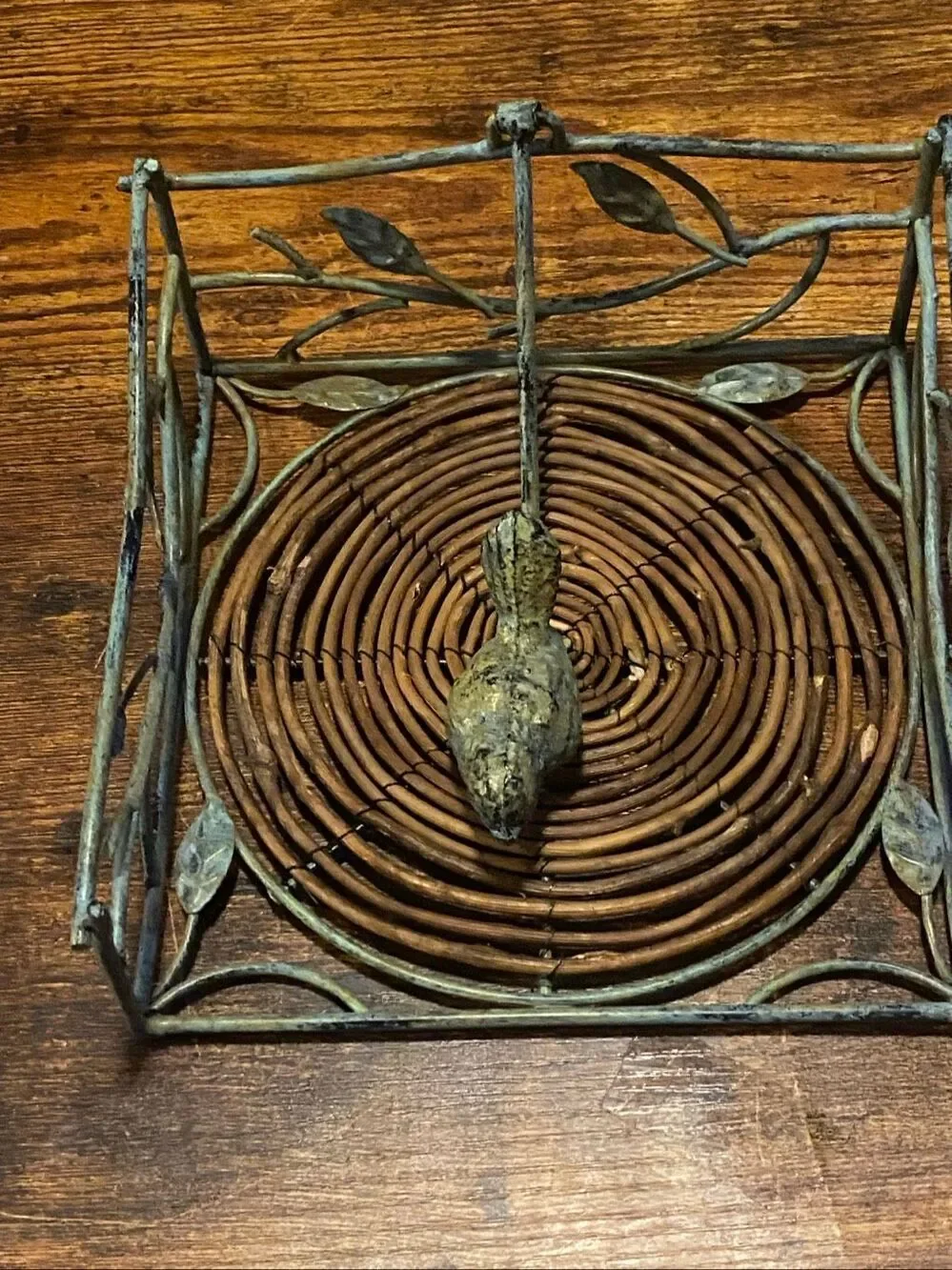 Wrought Iron Wicker Napkin Holder Pear Vine Farmhouse Kitchen Table Decor VTG